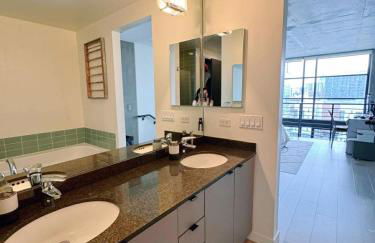 Penthouse Industrial Loft & Parking Little Italy - Foto 7