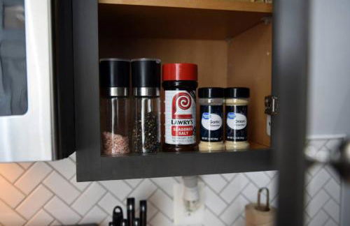 HostWise Stays - The Edmond - Bloomfield Apartment in a great location! - Foto 24