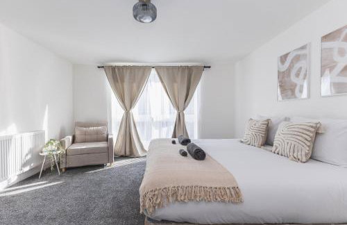Arte Stays Serviced Houses Stratford - 3 Bedrooms 2 Bathrooms Houses London, Stratford, Maryland, Free Parking, Garden, Weekly or Monthly Stays - up to 8 guests - Foto 28