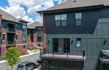 Lux Home 5 mins to Grand Park with Private Garage-Family Friendly - Foto 38