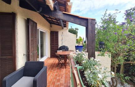 Bel appartement au calme avec terrasse aperçu mer, jardinet et piscine - Foto 8
