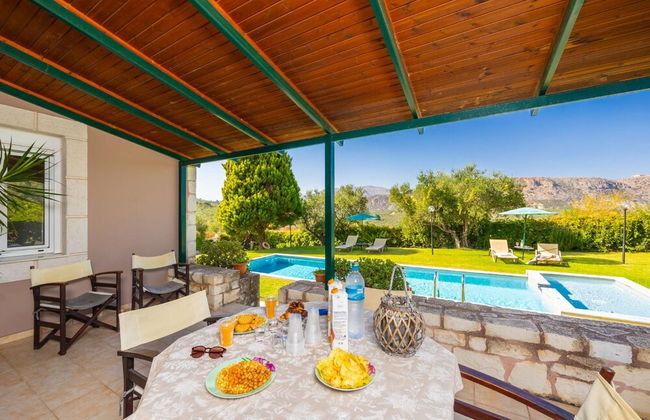 Villa Dimitris Large Private Pool Walk to Beach Sea Views A C Wifi Car Not Required Eco-frien - 1923 - Foto 29