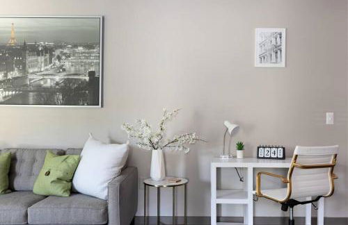 Uptown, Pool, Wine, Restaurants, BofA Stadium_307 - Foto 25