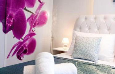 Orchid Apartments - Photo 3