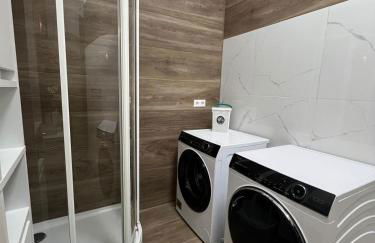 VipStay - Stilvoll und geräumige Apartments mit Terasse oder Balkon, Küche, kostenloses Parken, WLAN, Smart Tv - Foto 25