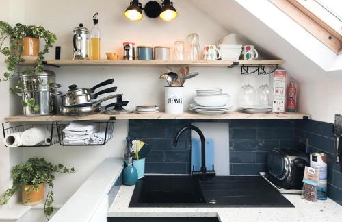 Little Fursdon Apartment - Photo 9