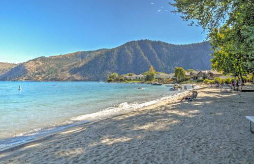 Gorgeous Wapato Point Lakehouse with Private Hot Tub - Foto 26