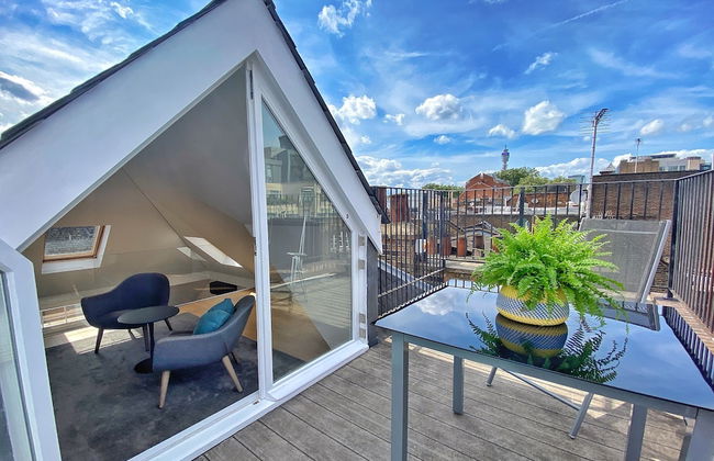 Soho Penthouse by Concept Apartments - Photo 13