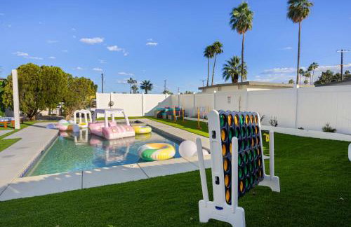 Desert Glow Getaway - Pool - Lounging - Backyard Games - Foto 37