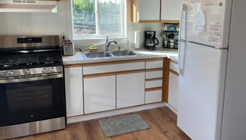 Peaceful Acres Cabin 5 - Moose Haven - Foto 3, stove