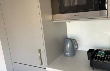 Villa Maria Southbourne - 2 Mins to Beach - Coastal - Dog-Friendly - Modern Luxury - Large Private Garden - Private Access - Parking - Foto 18