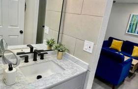 Apartment C, Restful,Cozy, close Sunland Park Mall - Foto 14