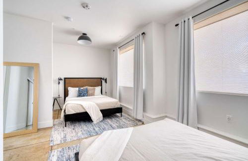 Studio Bliss Dual-Queen Stay in Vibrant Alberta - Photo 16