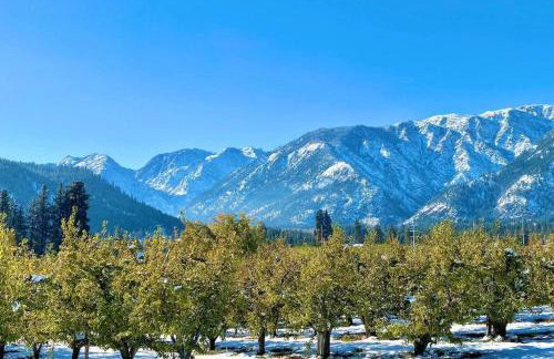 Mountain View Chalet Getaway 5 Min to Town - Foto 2