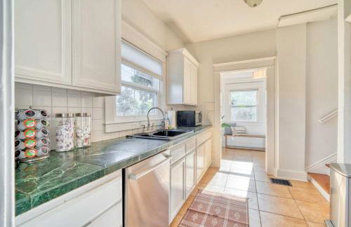 Stay Portland - Cute & Charming Portland Home 91 WalkScore - Photo 33