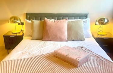 Pretty Pink Posh Penthouse - Foto 33