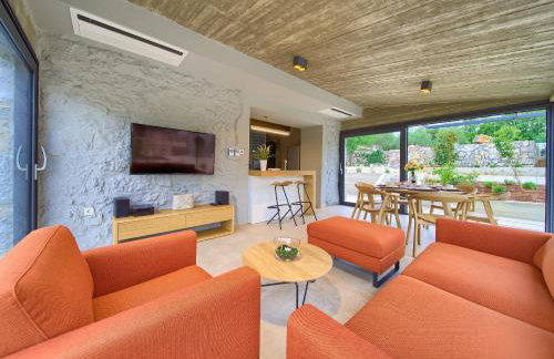 Luxury Jerini Barn - Photo 35