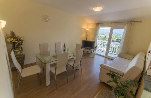 Holiday home Leko with outdoor pool and hot tub , can fit 22 people - Foto 59