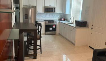 Elegant Retreat with Private Luxurious Gen Suite - Foto 4