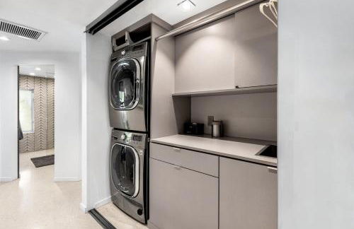 Hillside Luxury MidCentury Modern Spa Retreat View - Foto 33