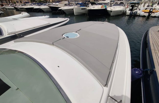 Fall in Love With the Amalfi Coast Charming Boat Rental in Naples - Foto 4