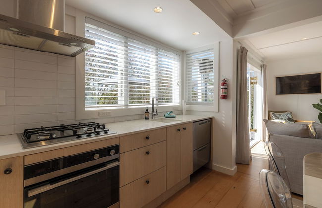 Tahatai Cottage with Spa Pool - Oneroa - Foto 8