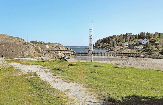 4 Person Holiday Home in Hoviksnas - Photo 3