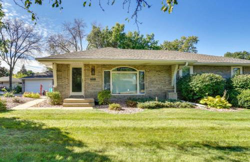 Spacious Cottage Grove Haven Near Downtown St Paul - Photo 26
