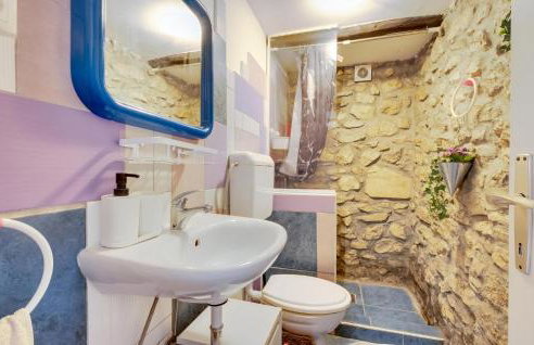 Amazing Home In Netretic - Photo 25