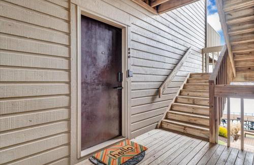 Lake Vibes - Pet Friendly Lakefront Condo! - Photo 35