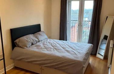 2 Bed 2 Bathroom Apartment central location - Foto 9