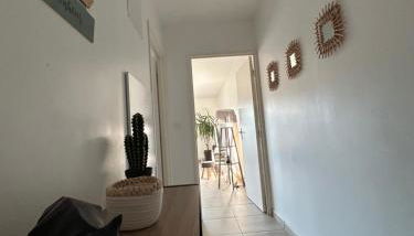 Charmant T3 proche plaine de l’Ain - Foto 2