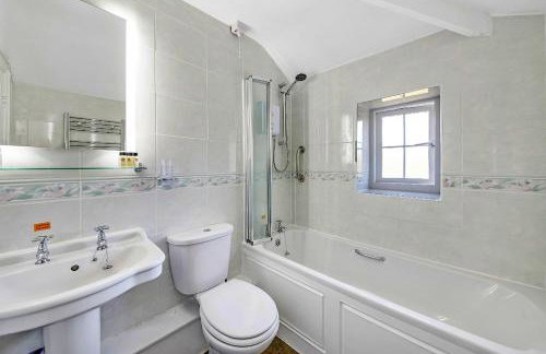 Finest Retreats - Cleveland Hall Apt - Photo 15