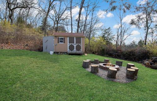 Hillside vacation next to Overland Park Kansas nature trail grill and fun - Foto 42