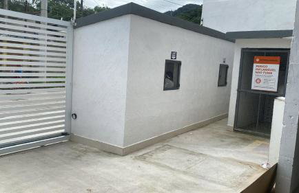 Lindo Ap - CENTRO- piscina, churrasqueira gourmet, maquina lava e seca e wifi roupas cama - Foto 59