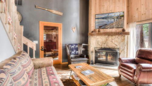 Relax at Rustic Tahoe Charm - Minutes to Lake - Foto 5
