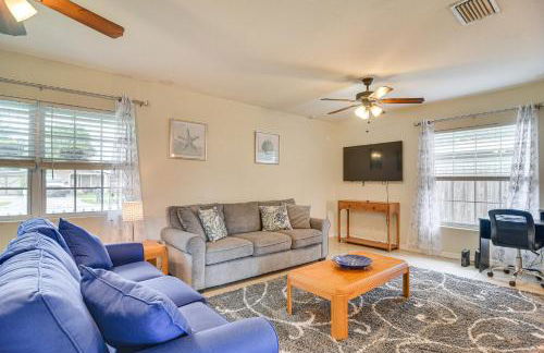 6 Mi to Beaches! Seminole Home with Furnished Patio - Foto 1