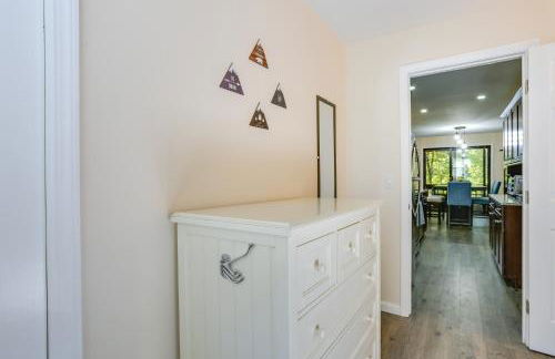 Ski-InandSki-Out! Mountain Creek Resort Condo - Foto 26