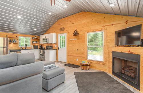 Modern Cabin in the Woods with Hot Tub - Photo 10