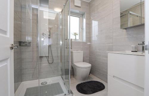 Peaceful and Novel Place to Stay - Photo 12