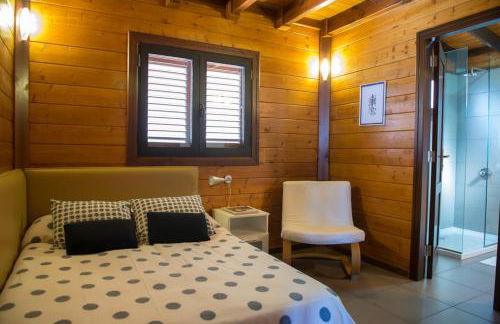 Acogedora Casa de Madera con piscina - Foto 33