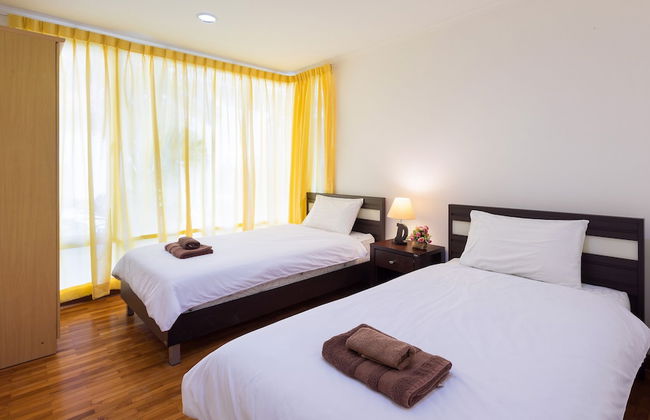 Baan Sanpleon Beachfront Condominium - Photo 2