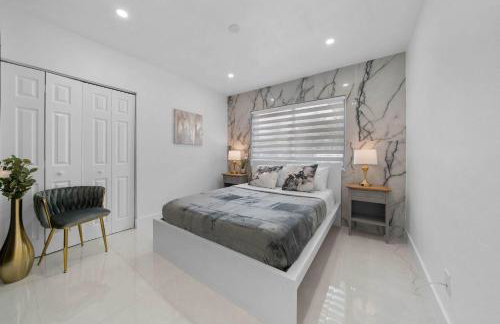 Luxury Villa Solara w Heated Pool Hot Tub BBQ - Foto 25