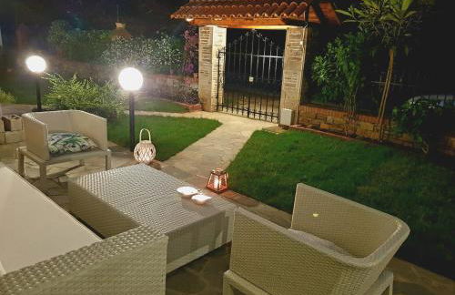 Wood and Stone Villa - Foto 10