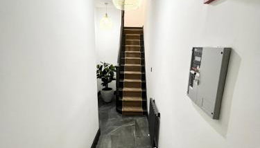 Fabulous 3 Bed Apartment - Near Excel - Sleeps 6 - 8 - Foto 3