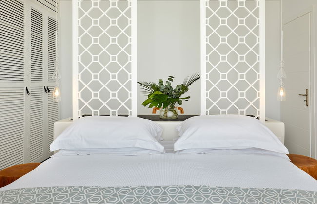 Kamini Santorini Luxury Villas - Photo 9