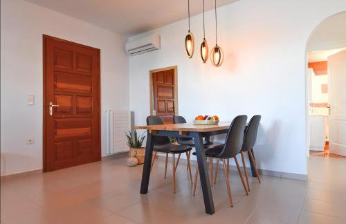 Amazing 2 bedroom apartment overlooking the Marina of Vourkari - Foto 11