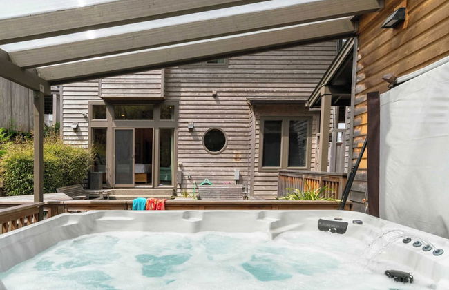 The Castle Rock Estate by Avantstay Steps From Arch Cape Beach w/ Hot Tub & Sauna - Foto 57