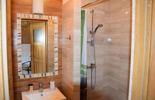 Osada Modrzewiowe Wzgórze Bieszczady - Foto 33