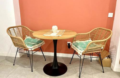 Designer and Quiet Studio 5 min to Maria Zambrano Station and 15 min walk to Beach - Foto 32